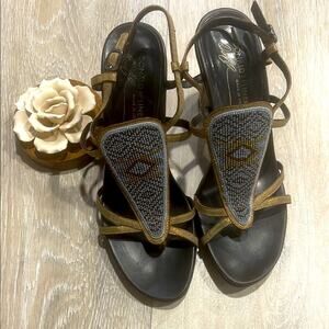 Donald J. Pliner Black and Gold Sandals with